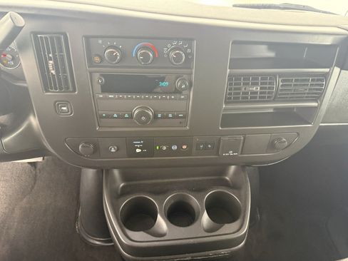 Used 2024 Chevrolet Express 3500 LT w/ LT Preferred Equipment Group RWD image 19