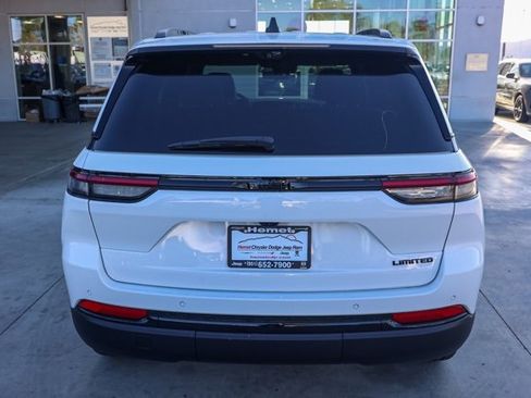 New 2025 Jeep Grand Cherokee Limited w/ Luxury Tech Group II image 5