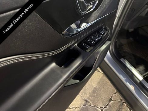 Used 2024 Lincoln Corsair AWD w/ Equipment Group 102A image 17