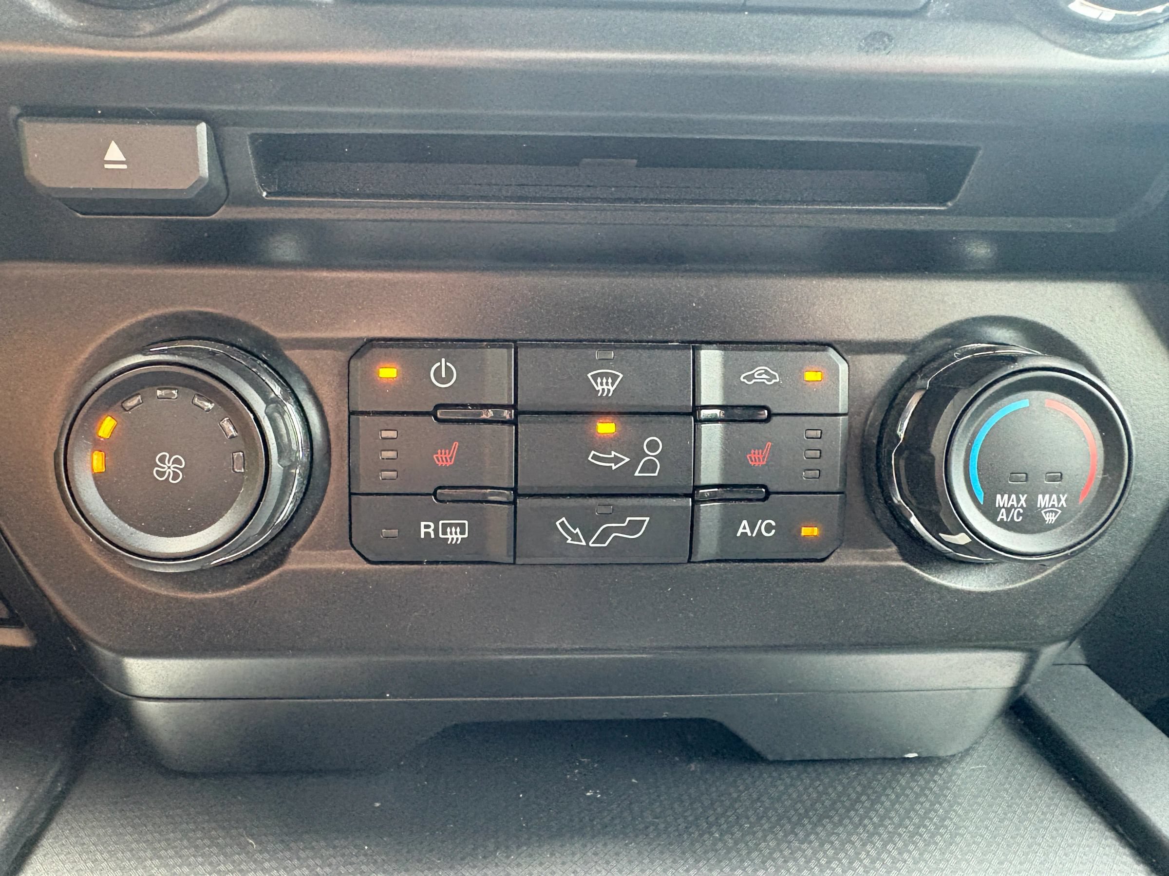 Used 2015 Ford F150 XLT w/ Equipment Group 302A Luxury RWD image 13