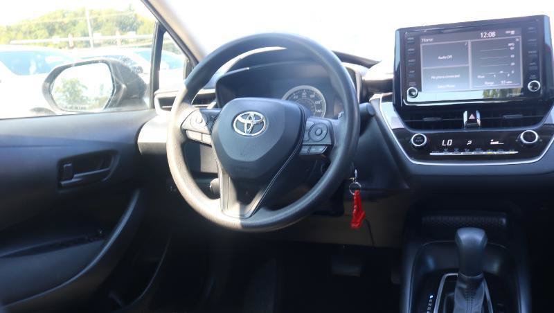 Used 2022 Toyota Corolla LE FWD image 14