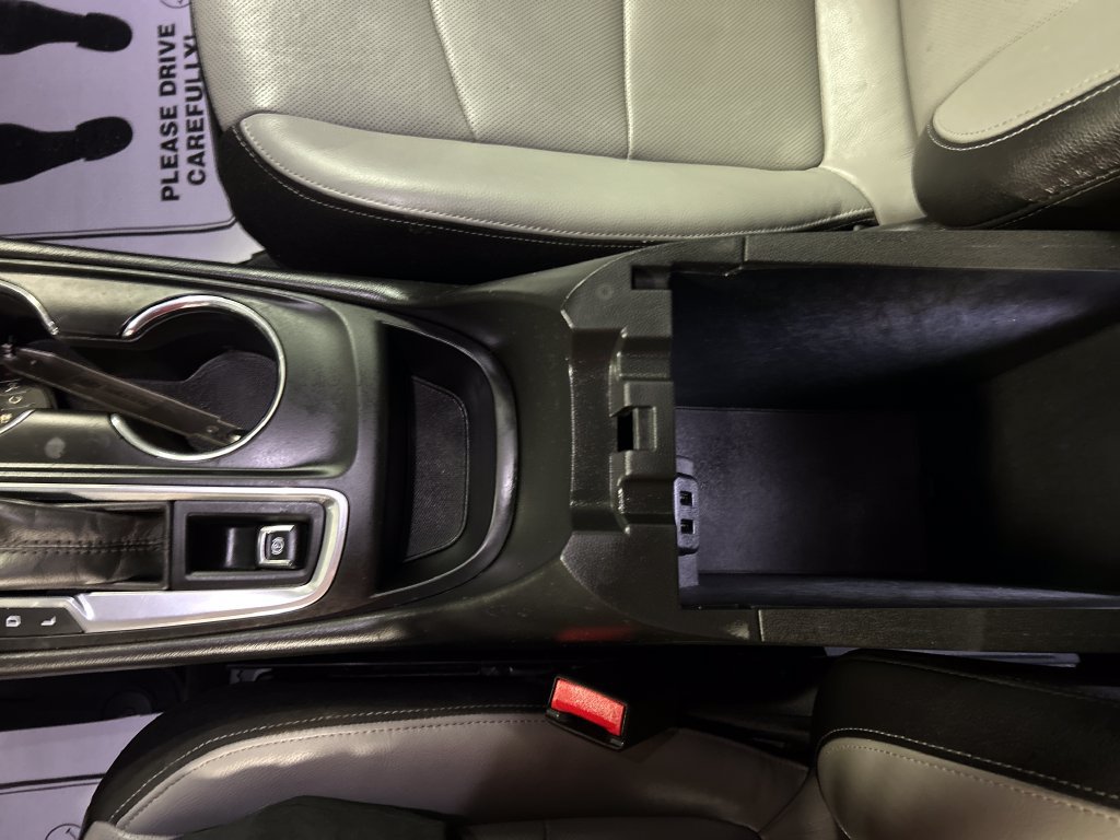Used 2018 Chevrolet Equinox Premier FWD image 19