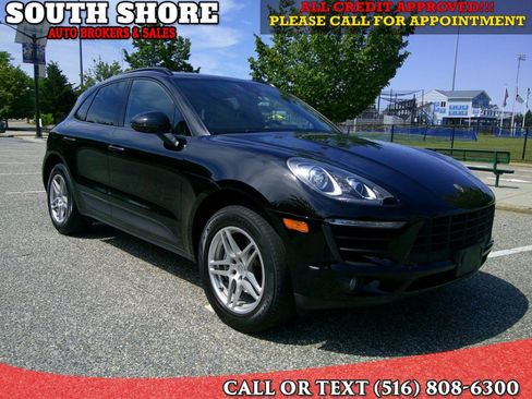 Used 2017 Porsche Macan AWD/4WD image 1