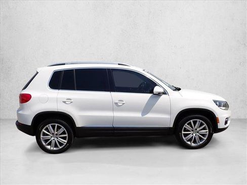 Used 2013 Volkswagen Tiguan SE AWD/4WD image 5