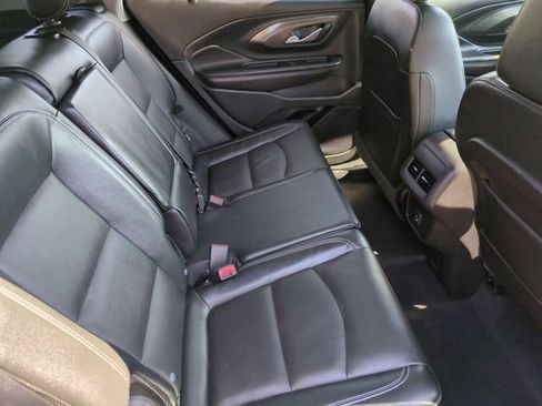 Certified 2023 GMC Terrain SLT w/ Infotainment Package II AWD/4WD image 27