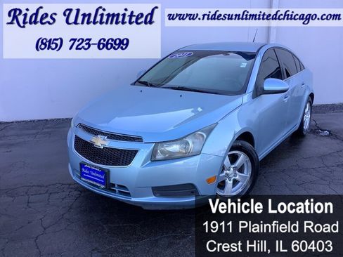 Used 2011 Chevrolet Cruze LT FWD image 1