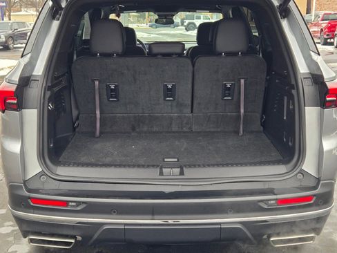 Certified 2025 Buick Enclave Preferred image 15