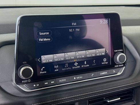 Used 2024 Nissan Rogue SV FWD image 28