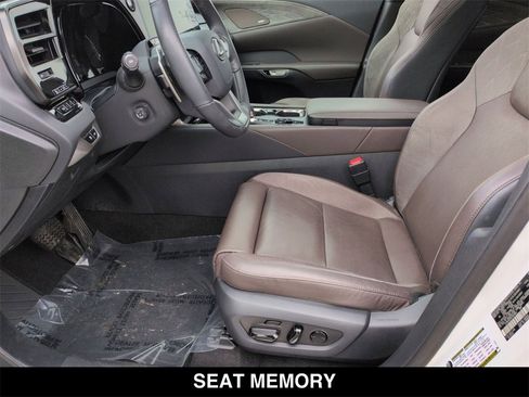 Used 2023 Lexus RX 350 350 Luxury w/ Cold Area Package image 3