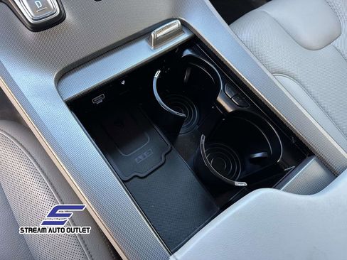 Used 2022 Hyundai Palisade SEL w/ Premium Package image 32