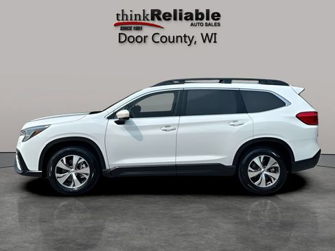 Used 2025 Subaru Ascent Premium AWD/4WD image 2