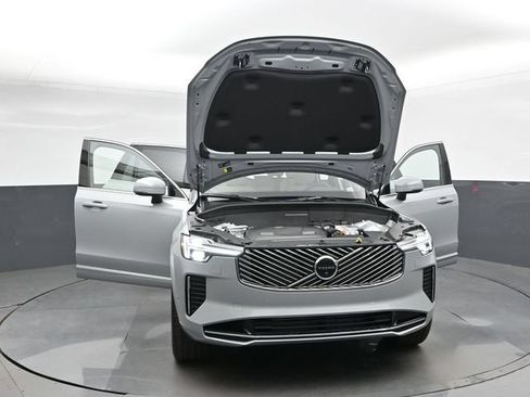 New 2026 Volvo XC90 T8 Plus w/ Protection Package Premier AWD/4WD image 54