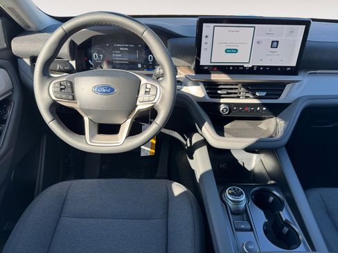 New 2026 Ford Explorer Active image 12