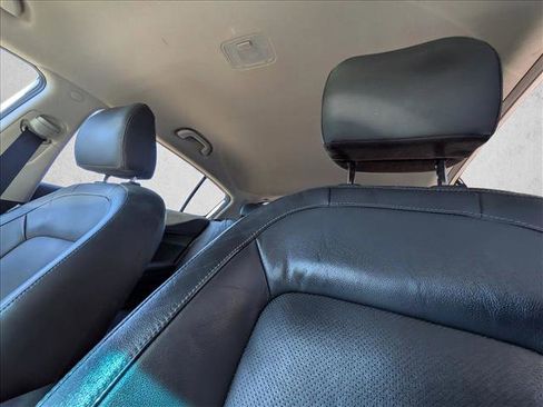 Used 2017 Kia Forte EX image 12