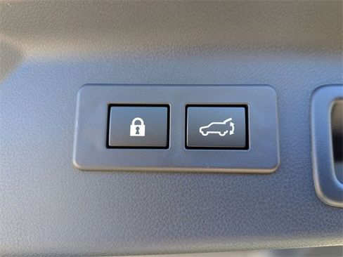 New 2025 Subaru Forester Limited w/ Popular Package image 30