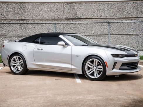 Used 2016 Chevrolet Camaro LT RWD image 37