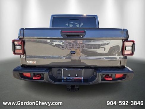 Used 2024 Jeep Gladiator Rubicon image 4