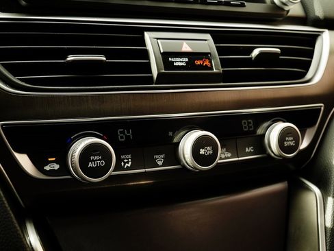 Used 2018 Honda Accord Hybrid image 17