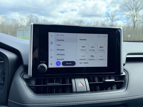 Used 2025 Toyota RAV4 XLE image 24