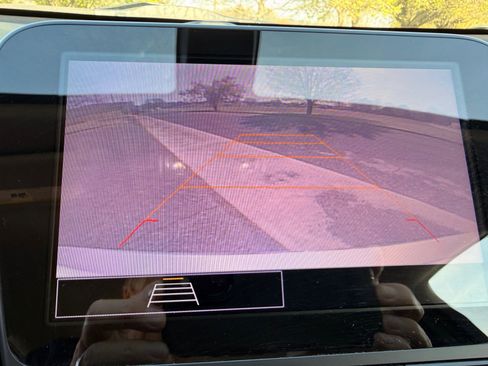 Used 2021 Chevrolet Malibu LT image 13