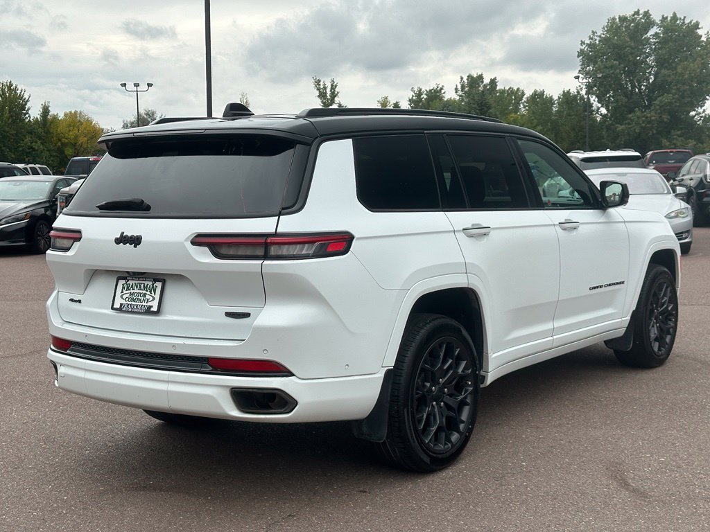 Used 2023 Jeep Grand Cherokee L Summit w/ High Altitude Package AWD/4WD image 6