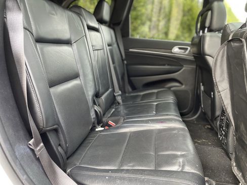 Used 2019 Jeep Grand Cherokee Limited w/ Luxury Group II image 20