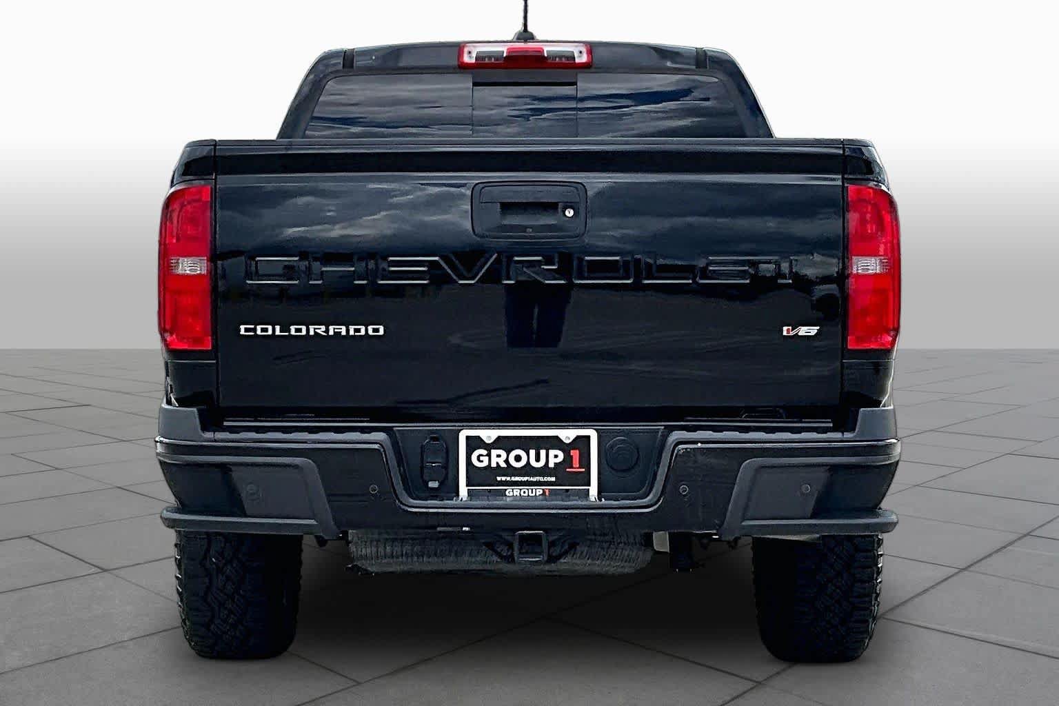 Used 2021 Chevrolet Colorado Z71 w/ Z71 Midnight Edition RWD image 5