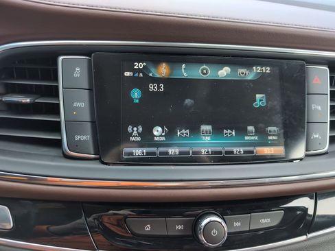 Used 2018 Buick Enclave Avenir w/ Avenir Technology Package image 24