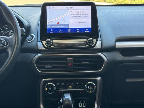 Used 2020 Ford EcoSport SE w/ SE Convenience Package image 27