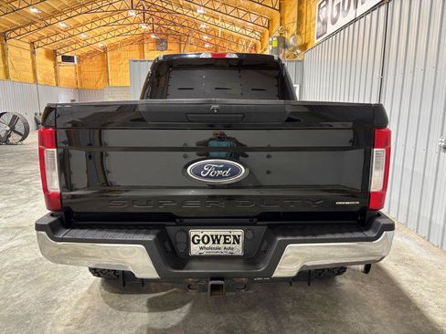 Used 2017 Ford F250 XLT AWD/4WD image 8