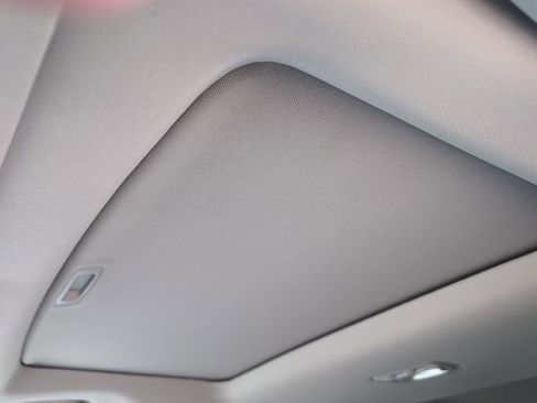 Used 2023 Subaru Outback Limited image 12