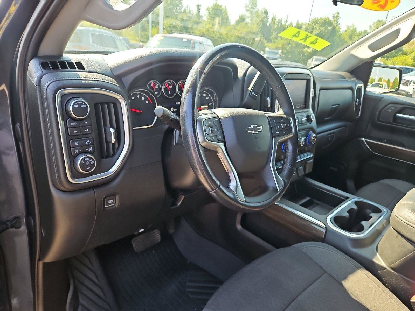 Used 2022 Chevrolet Silverado 1500 RST AWD/4WD image 19