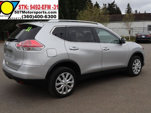 Used 2016 Nissan Rogue S w/ Appearance Package AWD/4WD image 8