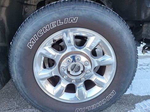 Used 2016 Ford F350 Lariat w/ Lariat Interior Package image 15