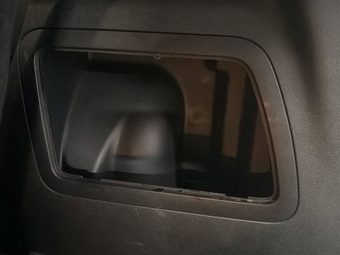 Used 2018 Ford Explorer XLT w/ Equipment Group 202A image 11