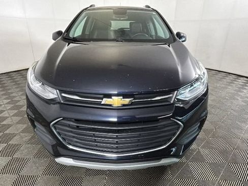 Used 2021 Chevrolet Trax LT FWD image 7