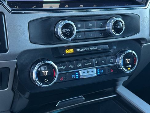 Used 2022 Ford F250 Lariat w/ Lariat Value Package image 28