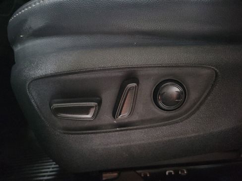 Used 2020 Toyota Highlander Limited image 20