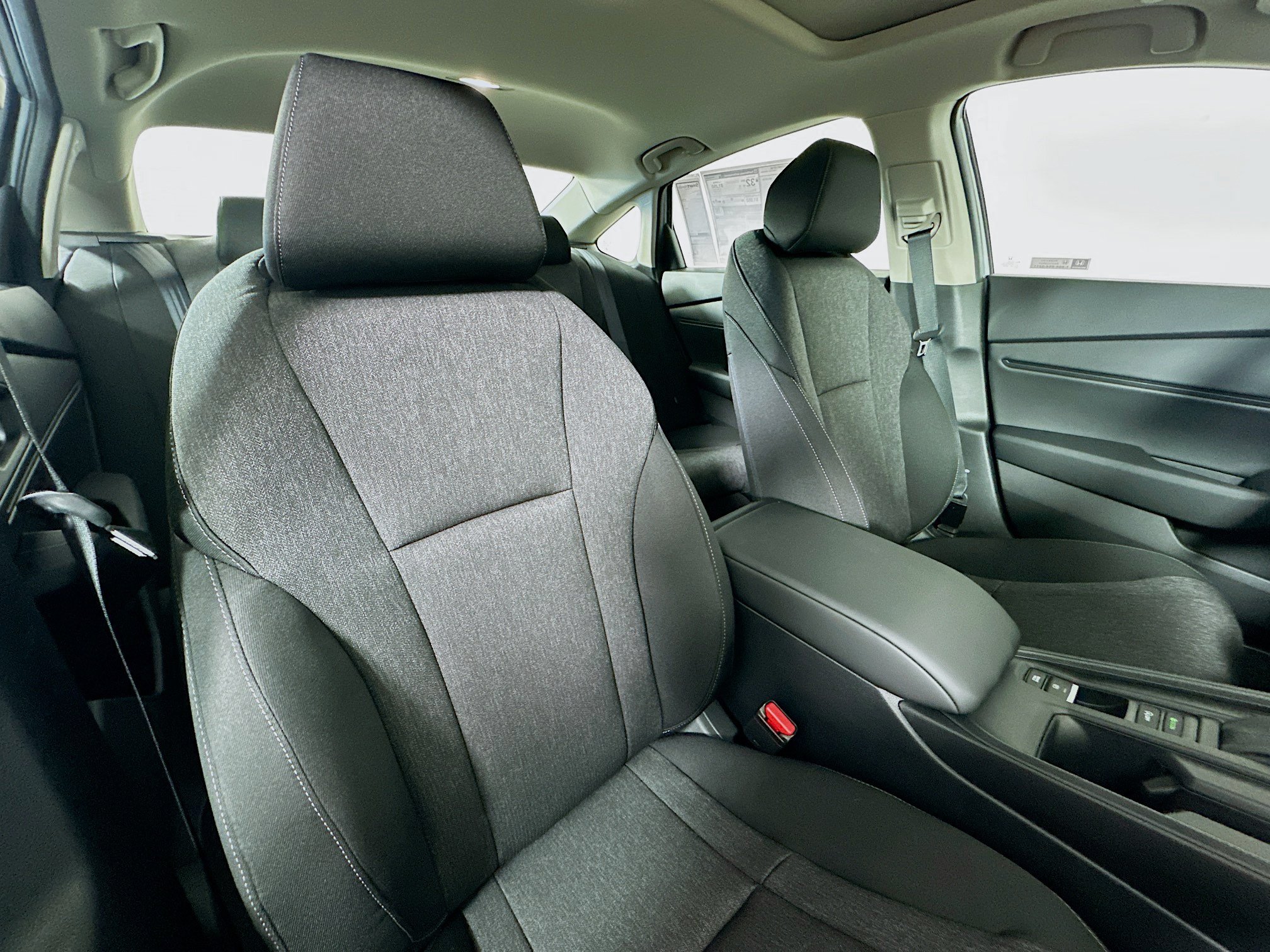 Certified 2025 Honda Accord SE image 27