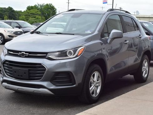Used 2019 Chevrolet Trax LT w/ LT Convenience Package AWD/4WD image 12