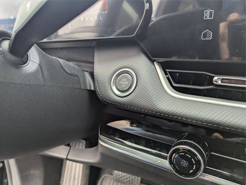 New 2026 Chevrolet Equinox LT w/ Safety and Technology Package image 16