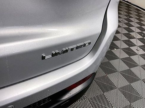 New 2026 Jeep Compass Limited image 10