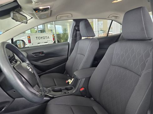 Used 2026 Toyota Corolla LE FWD image 22