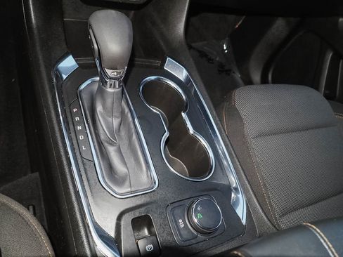 Used 2021 Chevrolet Traverse LS image 17