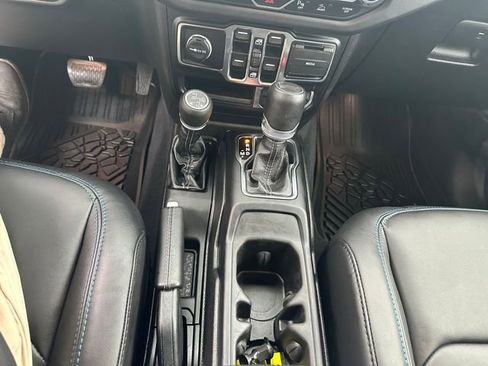 Used 2024 Jeep Wrangler High Altitude image 18