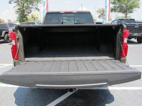 Used 2023 Chevrolet Silverado 1500 LTZ w/ LTZ Convenience Package II AWD/4WD image 17