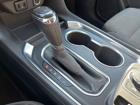 Used 2019 Chevrolet Traverse LT image 33