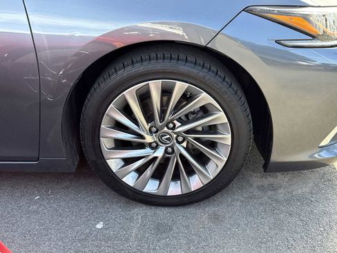 Used 2020 Lexus ES 300h Ultra Luxury image 4