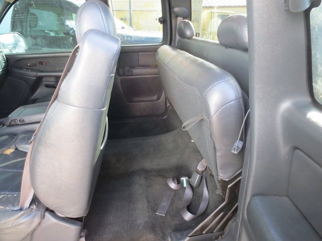 Used 2002 Chevrolet Silverado 2500 LT w/ Off-Road Skid Plate Pkg AWD/4WD image 30