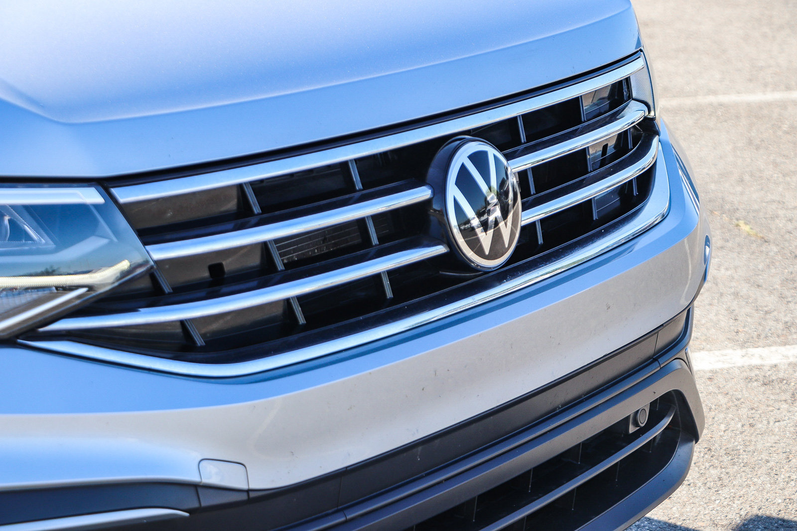 Used 2023 Volkswagen Tiguan SE FWD image 5